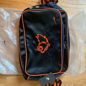 Nike chicago bears travel luggage bag BRAND NEW